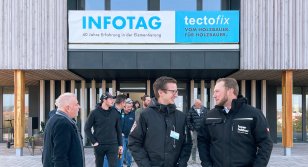 Eingangsbereich vom Bauer Holzbau Büro am tectofix-Infotag 